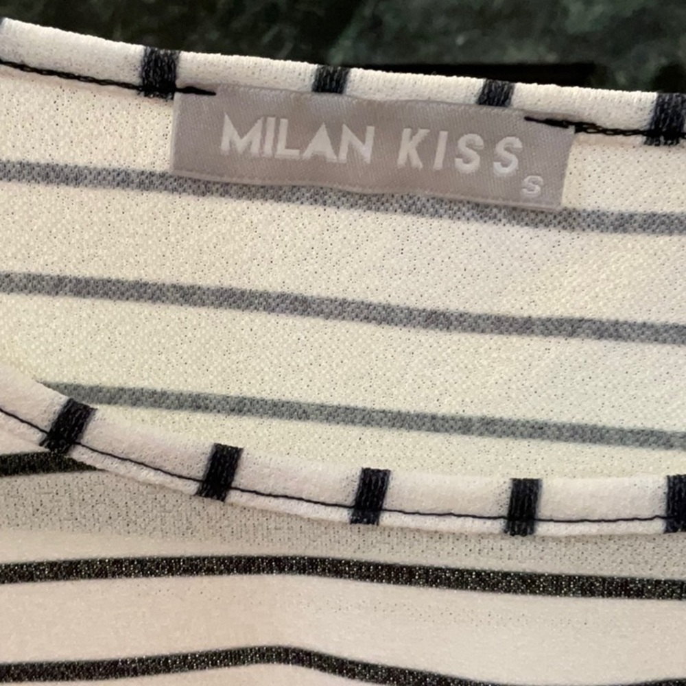 MILAN KISS blouse off the shoulder